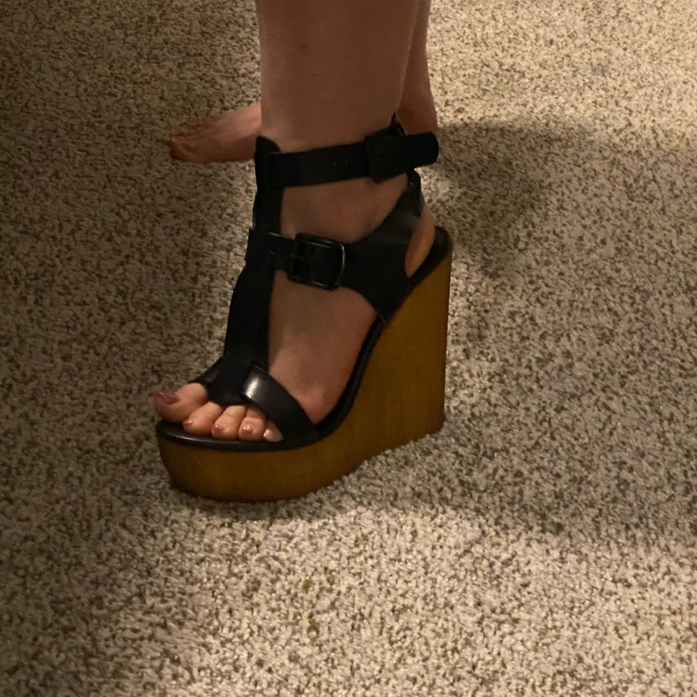 Steve Madden wooden wedges